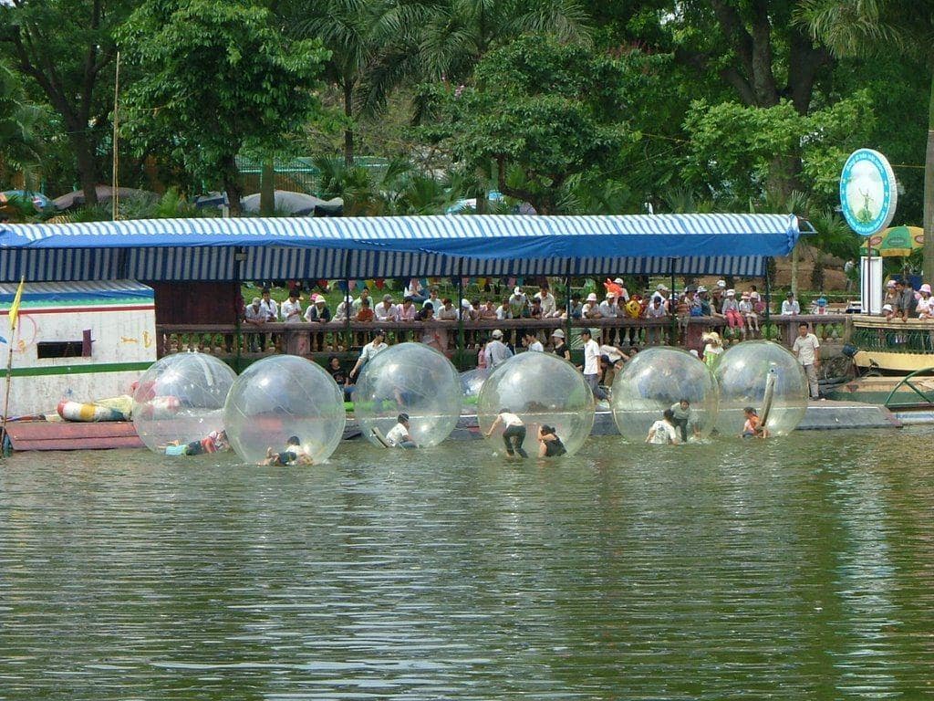 khu vui chơi dưới nước ở Hà Nội