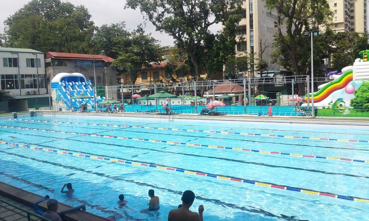 bể bơi nước nóng ở Hà Nội
