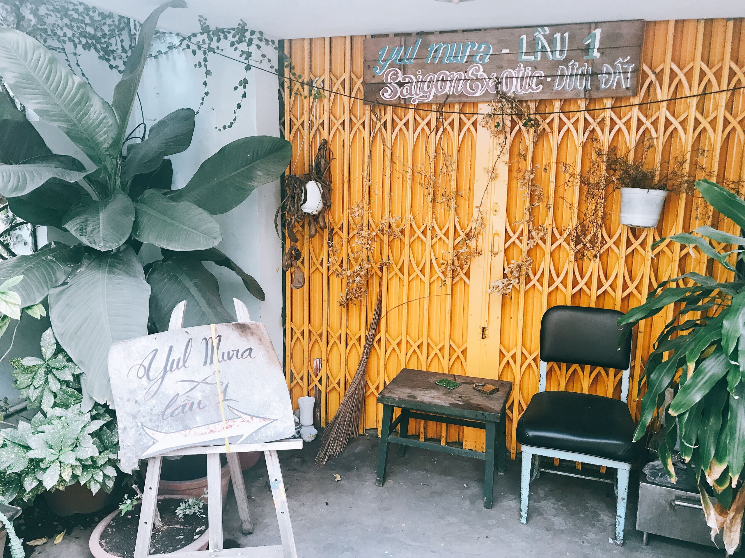 Yul Mura – Tiệm Uốn Tóc Đẹp Nổi Tiếng Ở Sài Gòn