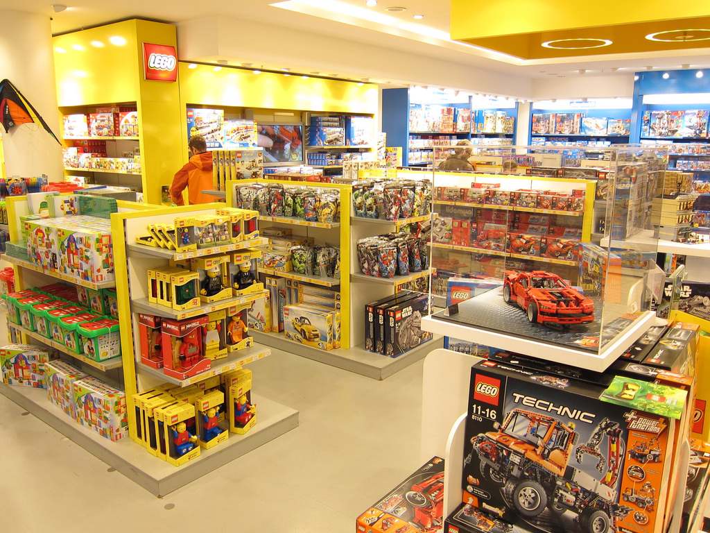 cửa hàng lego tphcm