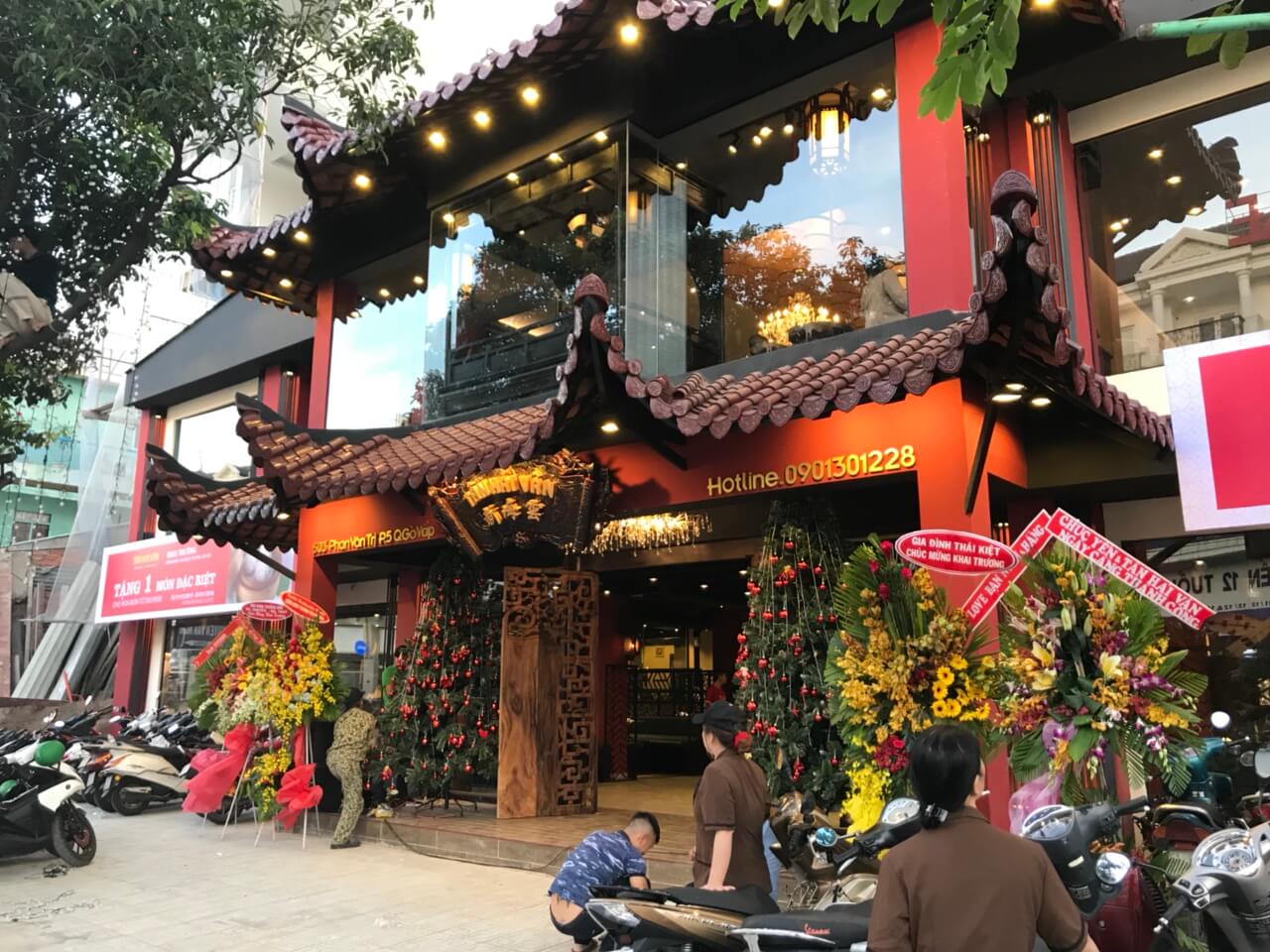 quán nướng khuya ở Sài Gòn