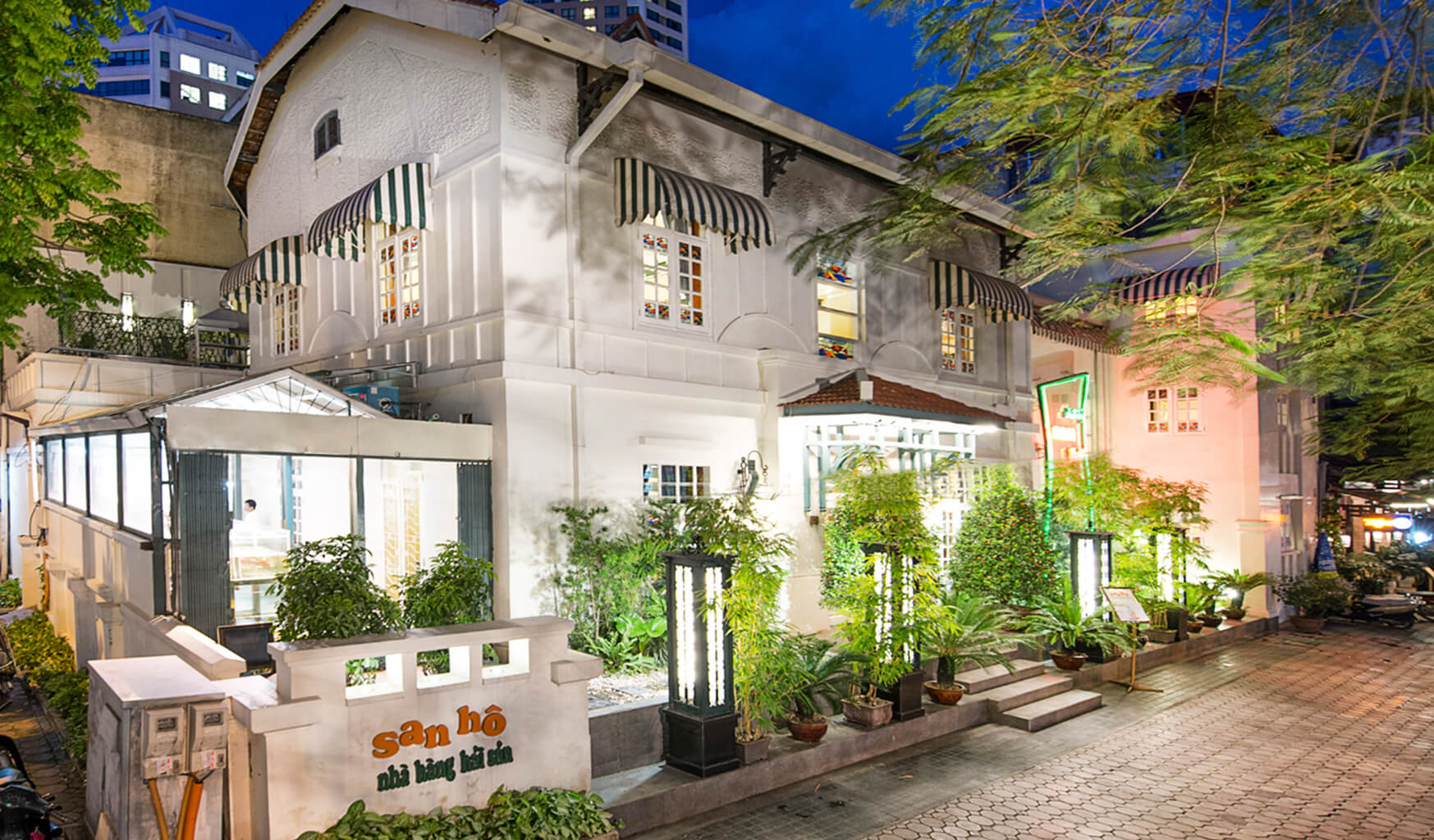 nhà hàng có không gian đẹp ở Hà Nội