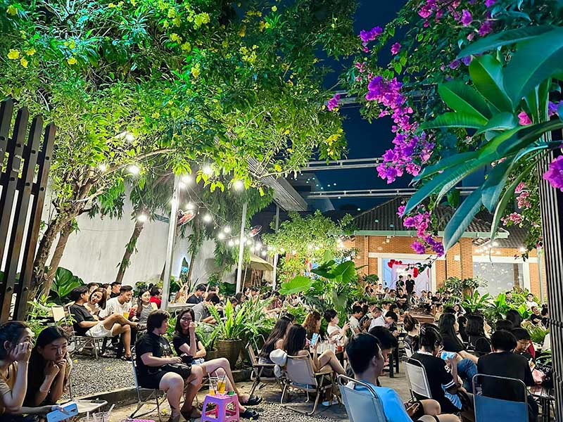 quán cafe acoustic ở Đồng Nai Nhiều bạn trẻ thường chọn Nhã cà phê để chill nhạc vào cuối tuần