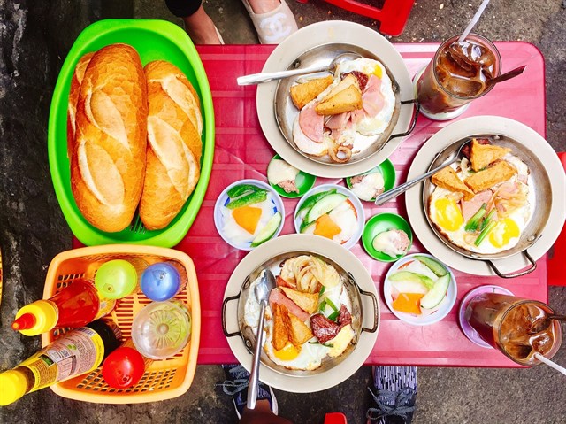 ăn sáng ở Sài Gòn