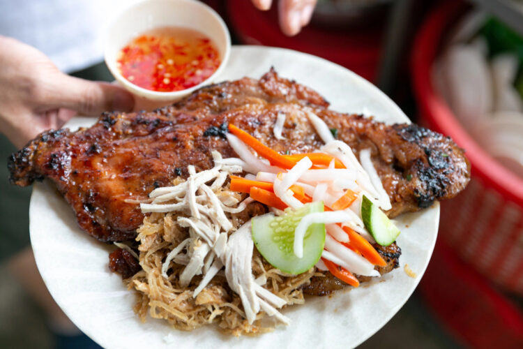 Món Ngon Phú Nhuận - Cơm Tấm Ba Ghiền
