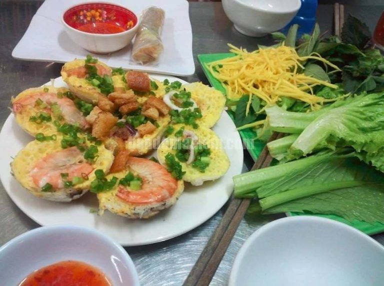 Top 9 Quán Bánh Xèo Quận Tân Phú Sài Gòn Ngon Ngất Lòng Người