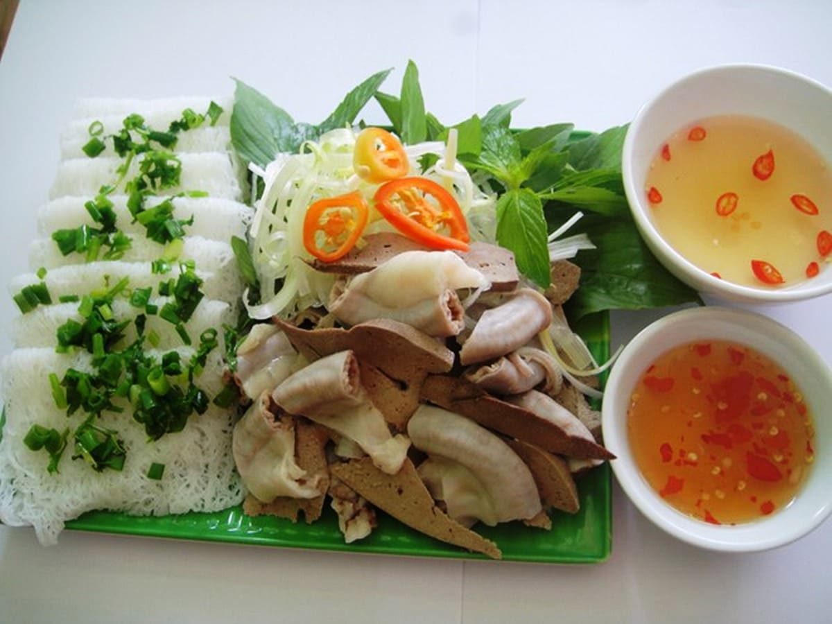 Bánh hỏi lòng heo - Một trong những món ăn ngon không thể bỏ lỡ tại Bình Định