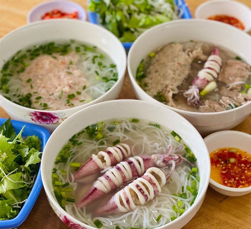 quán bún quậy Sài Gòn