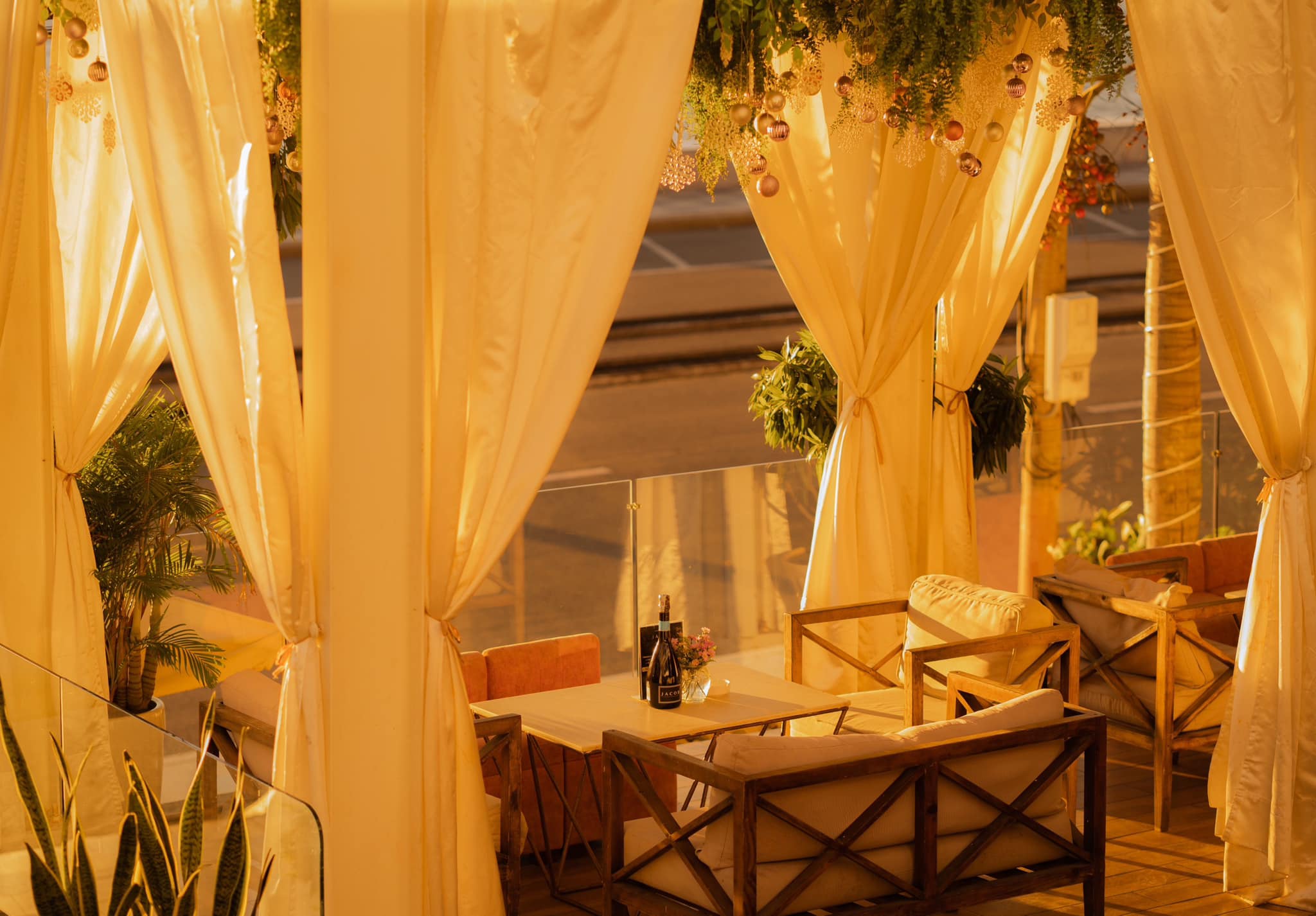 quán cafe đẹp ở Vũng Tàu Gazebo Beach Front Lounge Cafe