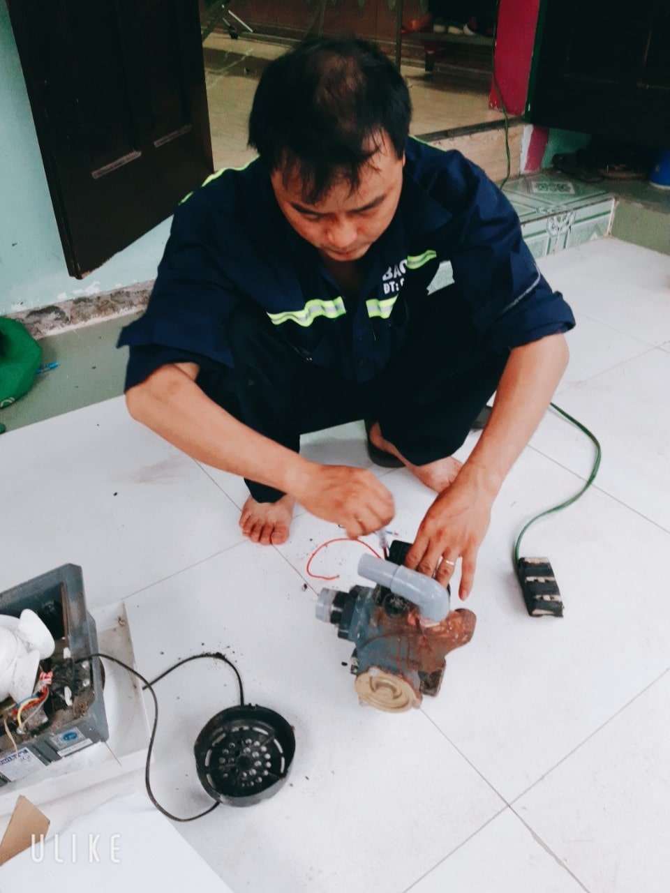 thợ sửa máy bơm nước tại tphcm