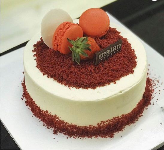 Red Velvet Thu Huang Cake