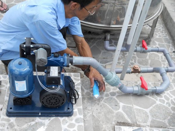 sửa máy bớm nước tại nhà Đà Nẵng
