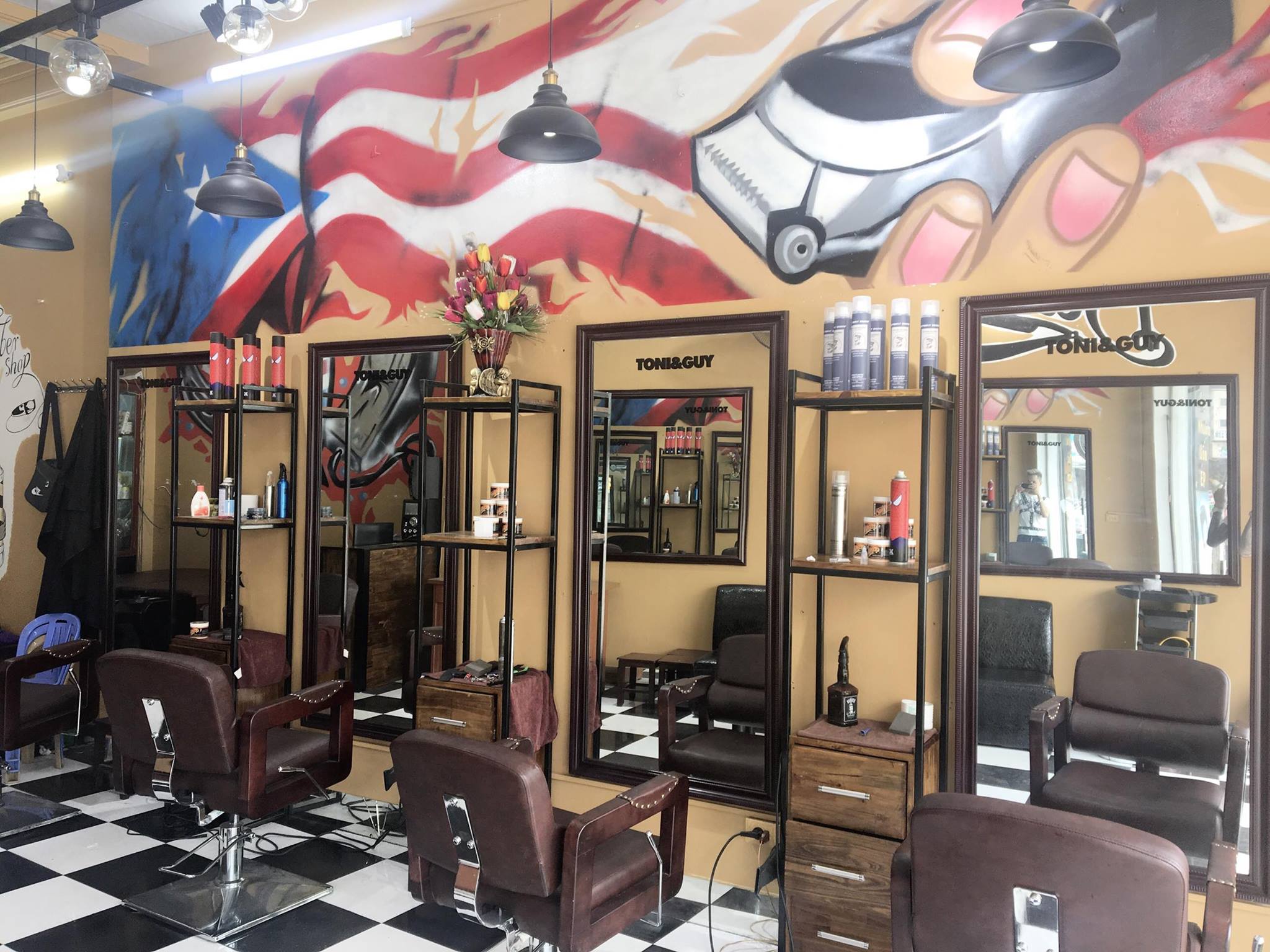 Tiệm Men's Barber Shop