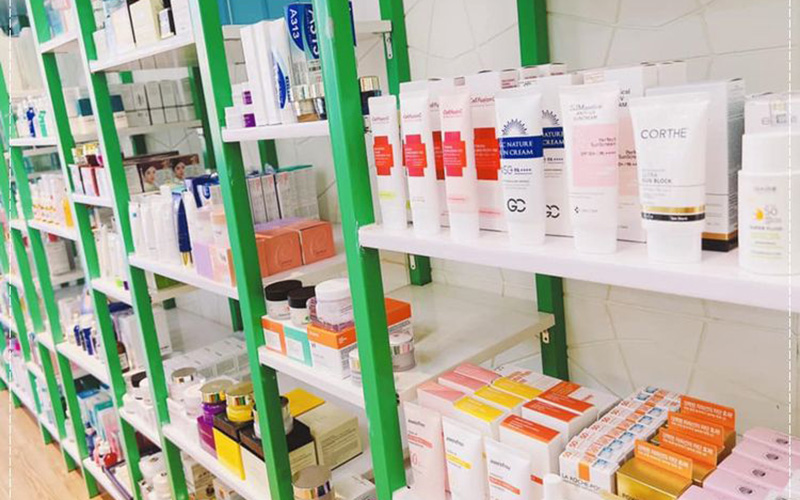 Shop Sample Room