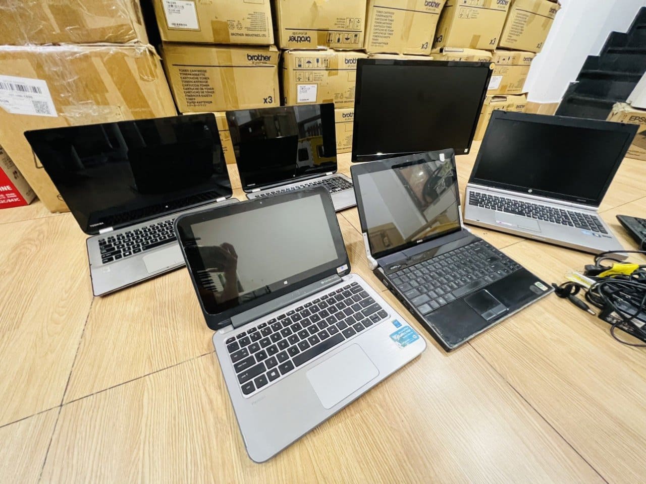laptop cũ vĩnh long