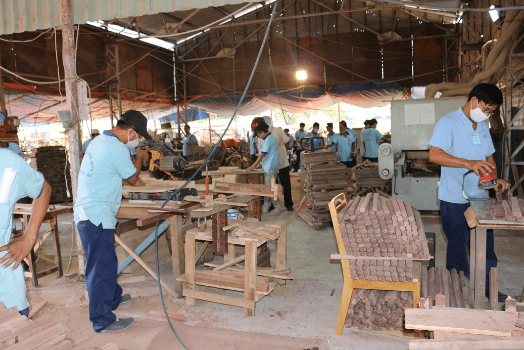 xưởng gỗ đà lạt