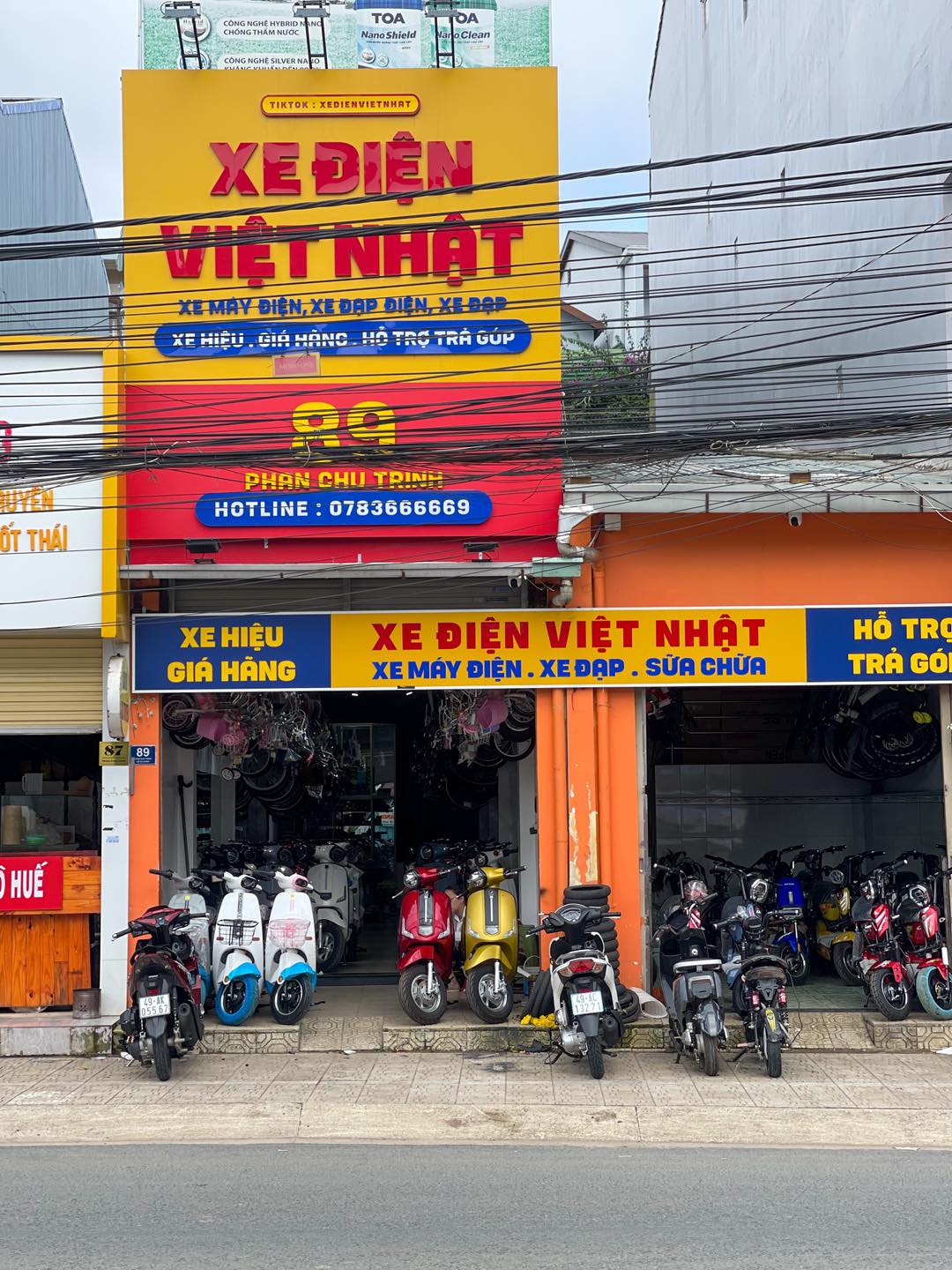 Xe điện Việt Nhật
