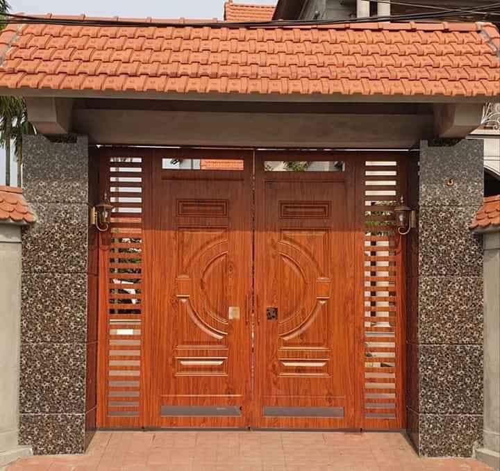 cửa thép vân gỗ tại Vĩnh Phúc