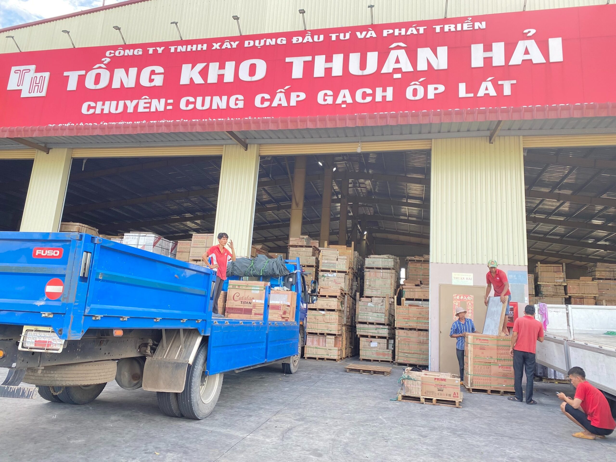 gạch men Tây Ninh Showroom Gạch Men Thuận Hải