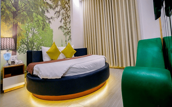 Điểm Qua Top 4 Khách Sạn Có Ghế Tình Yêu Ở Phú Quốc Uy Tín