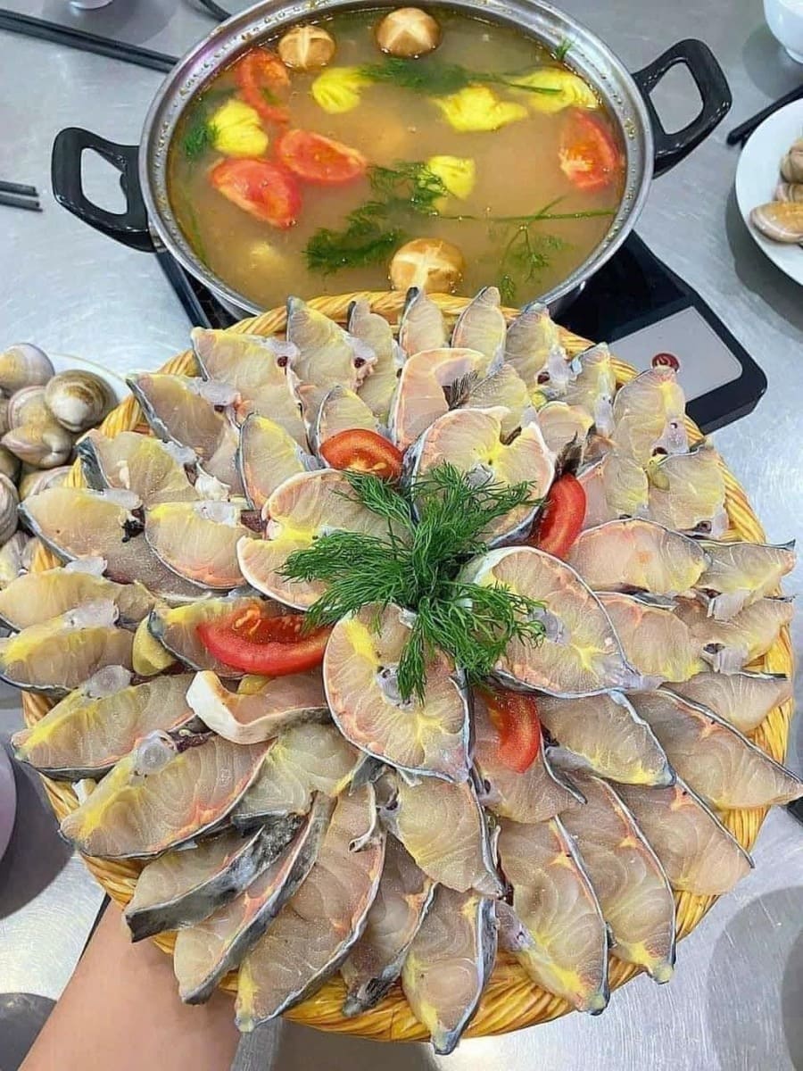 Góc Phố Restaurant