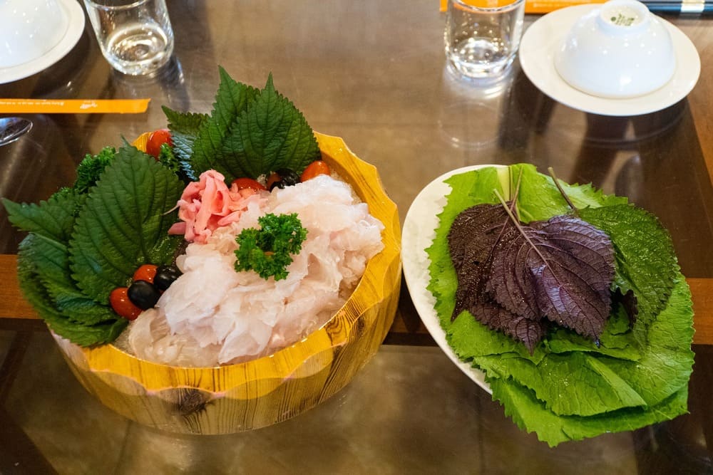nhà hàng hải sản Huế