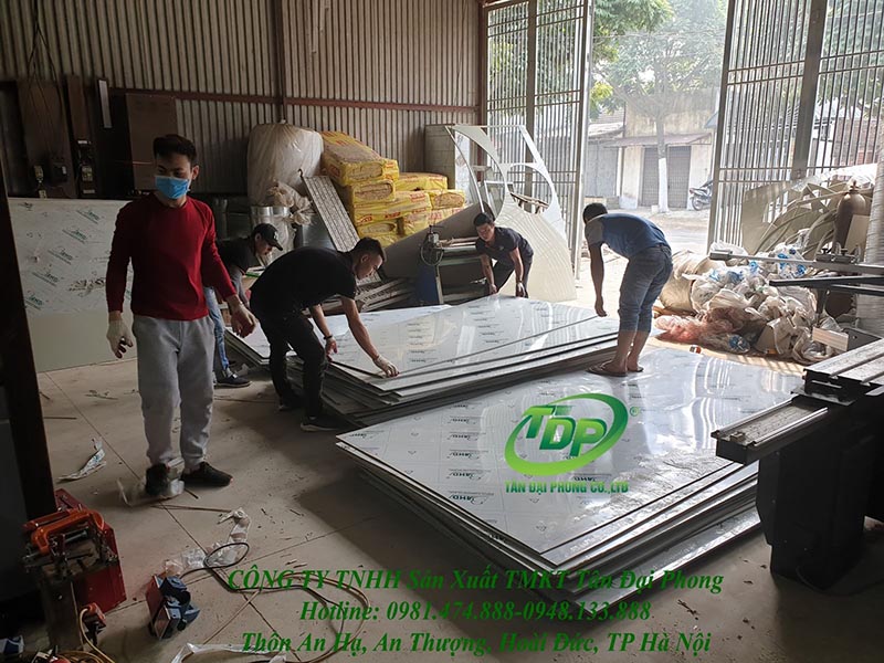 tấm nhựa ốp tường Huế tấm nhựa ốp tường Huế