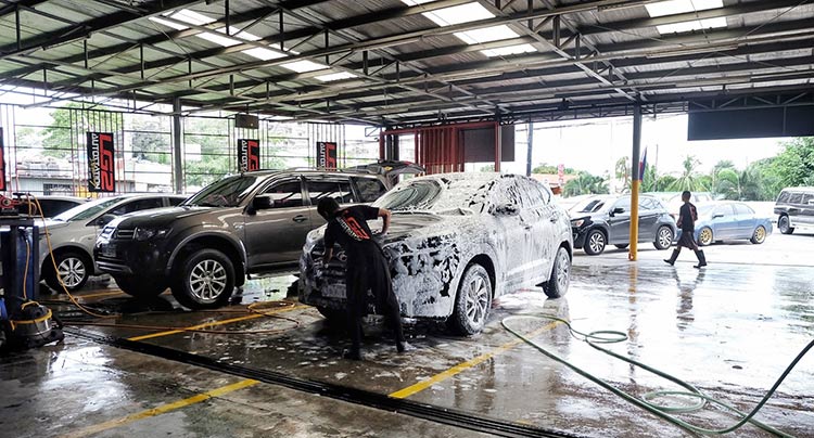 rửa xe ô tô Quảng Ninh