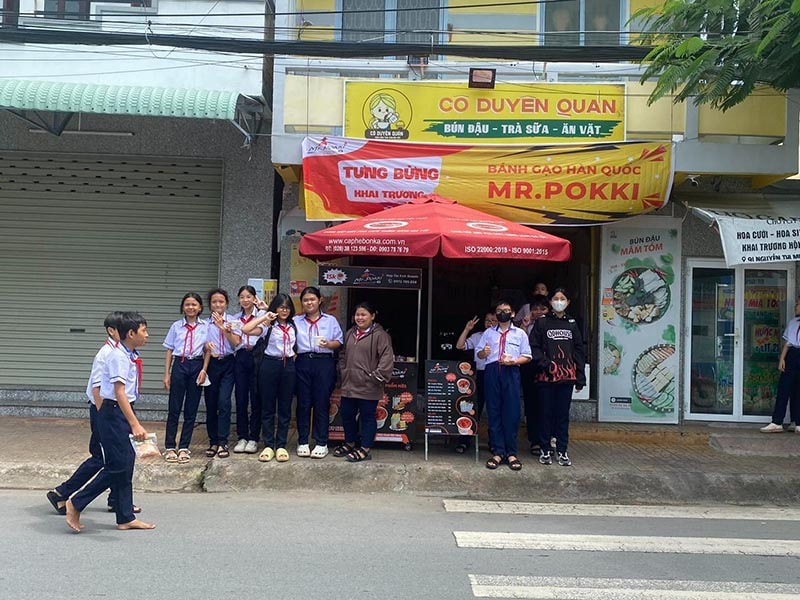bún đậu mắm tôm Sóc Trăng Bún Đậu Cô Duyên được nhiều học sinh yêu thích