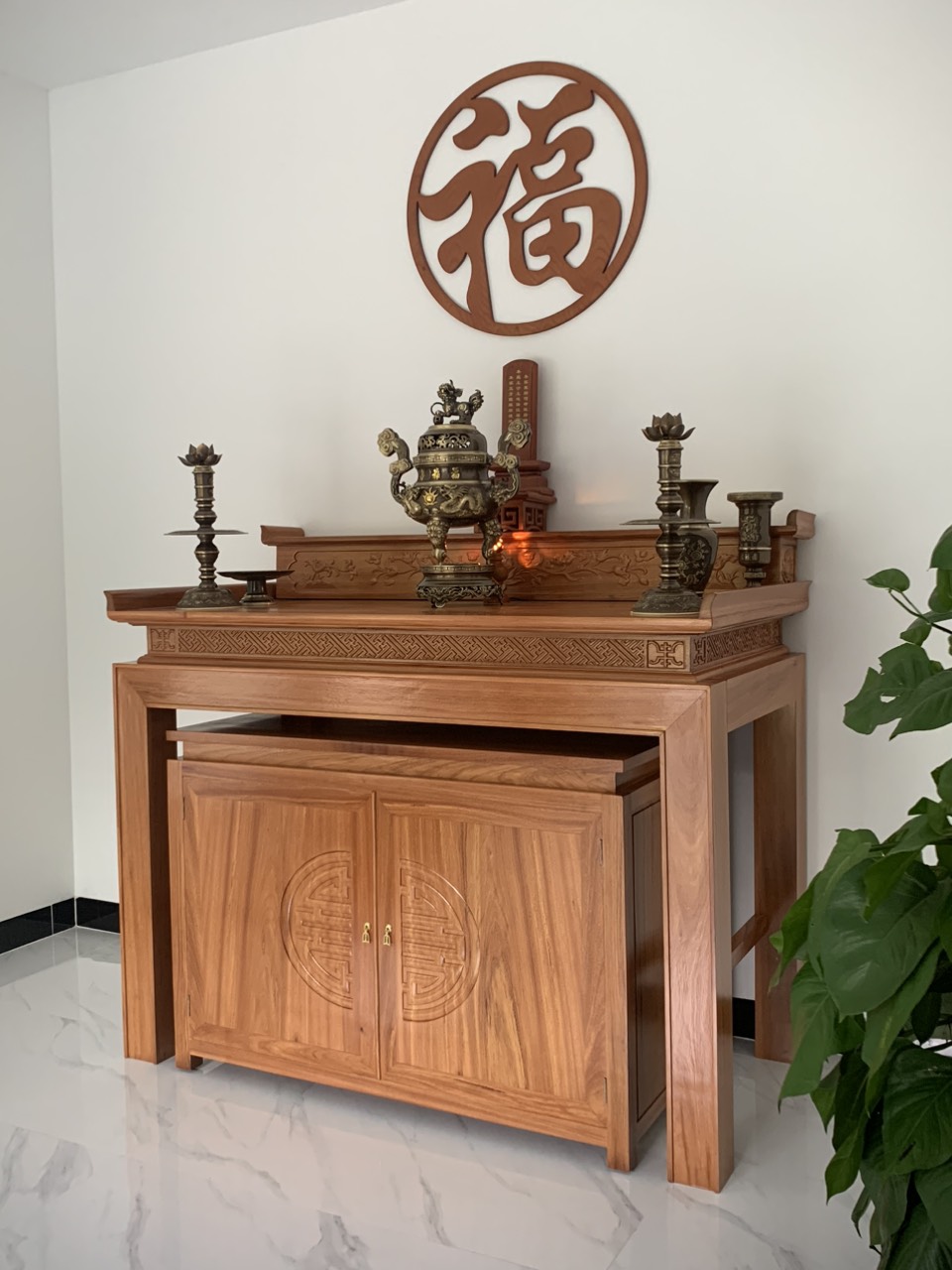 Bàn thờ Vĩnh Phúc - Chính Hồng