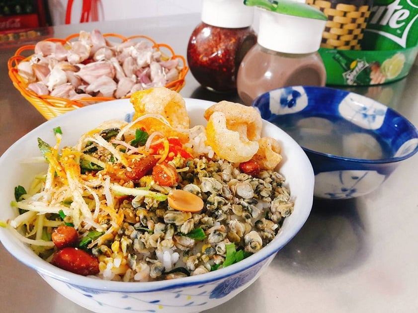 cơm văn phòng huế