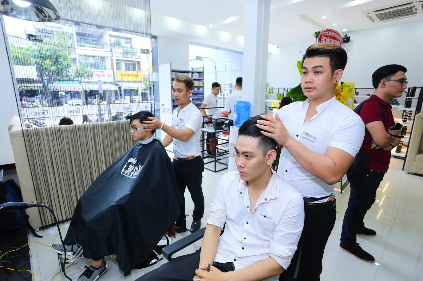 Top 10 Tiệm cắt tóc nam đẹp và chất lượng nhất TP Vinh Nghệ An   Toplistvn