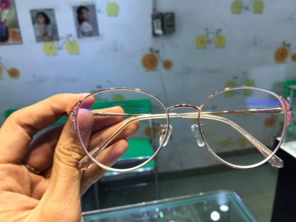 địa chỉ cắt kính cận tuyên quang