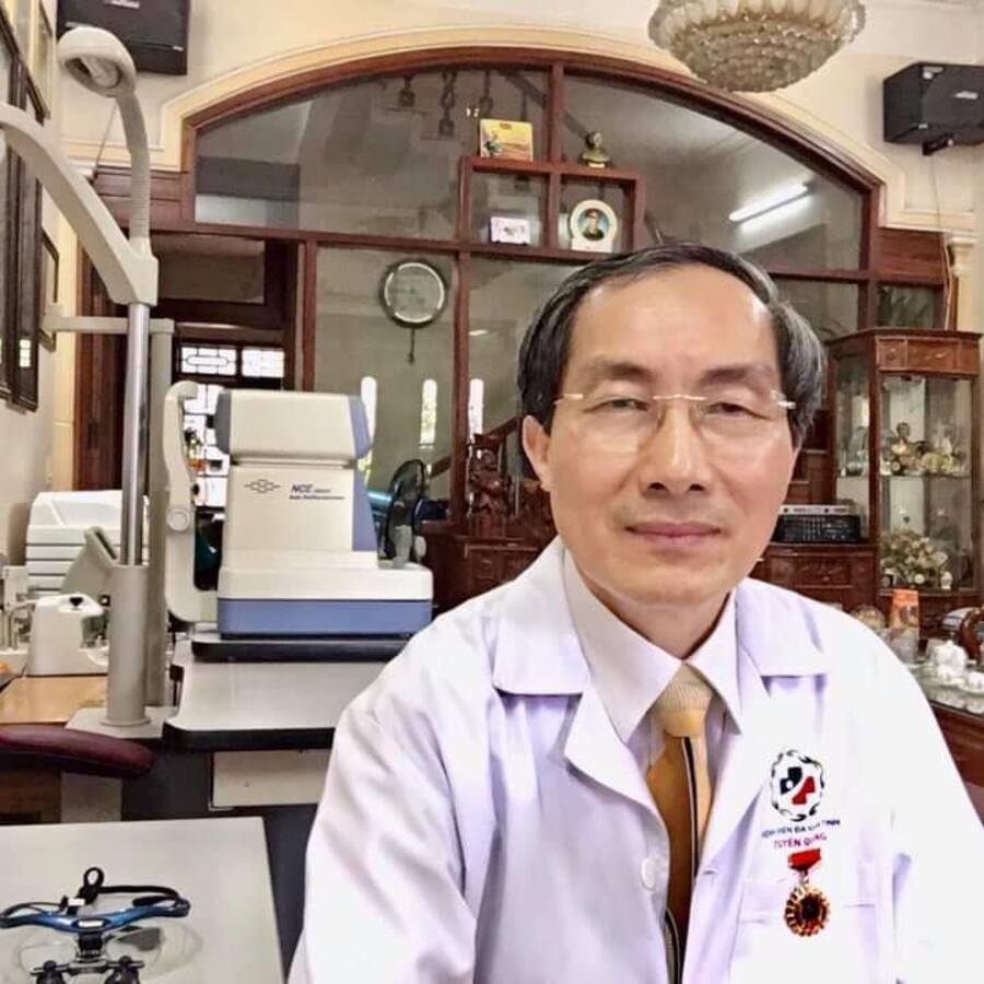 cắt kính cận Tuyên Quang