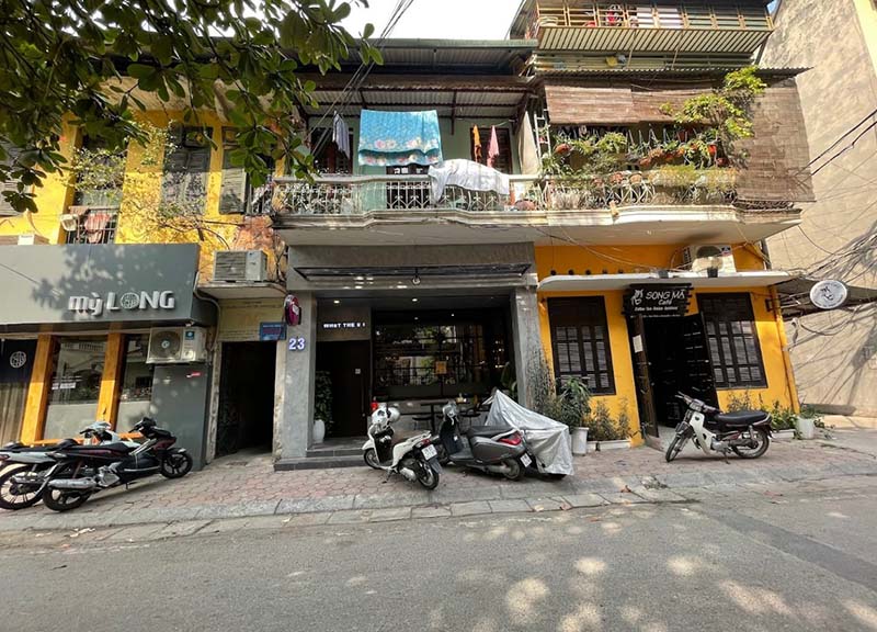 mì vịt tiềm Hà Nội Món mì vịt tiềm tại đây được chế biến theo cách truyền thống