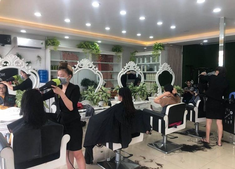 Top 10 tiệm cắt tóc tại Hội An