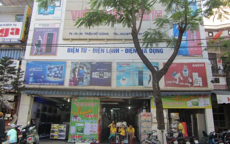 Cửa hàng Việt Tuấn Trinh