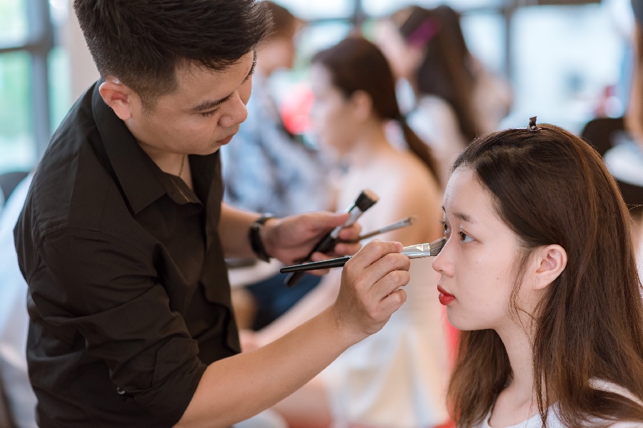 Top 8 Địa Chỉ Học Trang Điểm Chuyên Nghiệp Bình Dương Nổi Tiếng