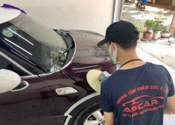 đánh bóng kính ô tô Hà Nội