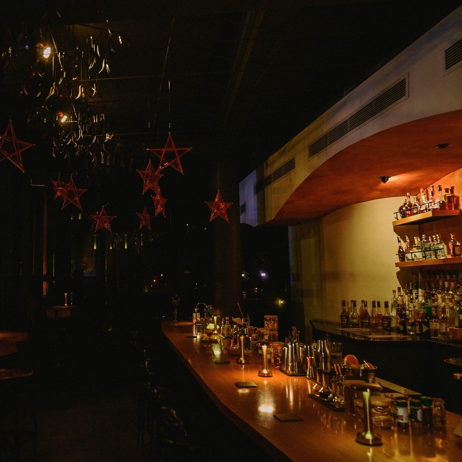 Oriental Dragon Cocktails Bar