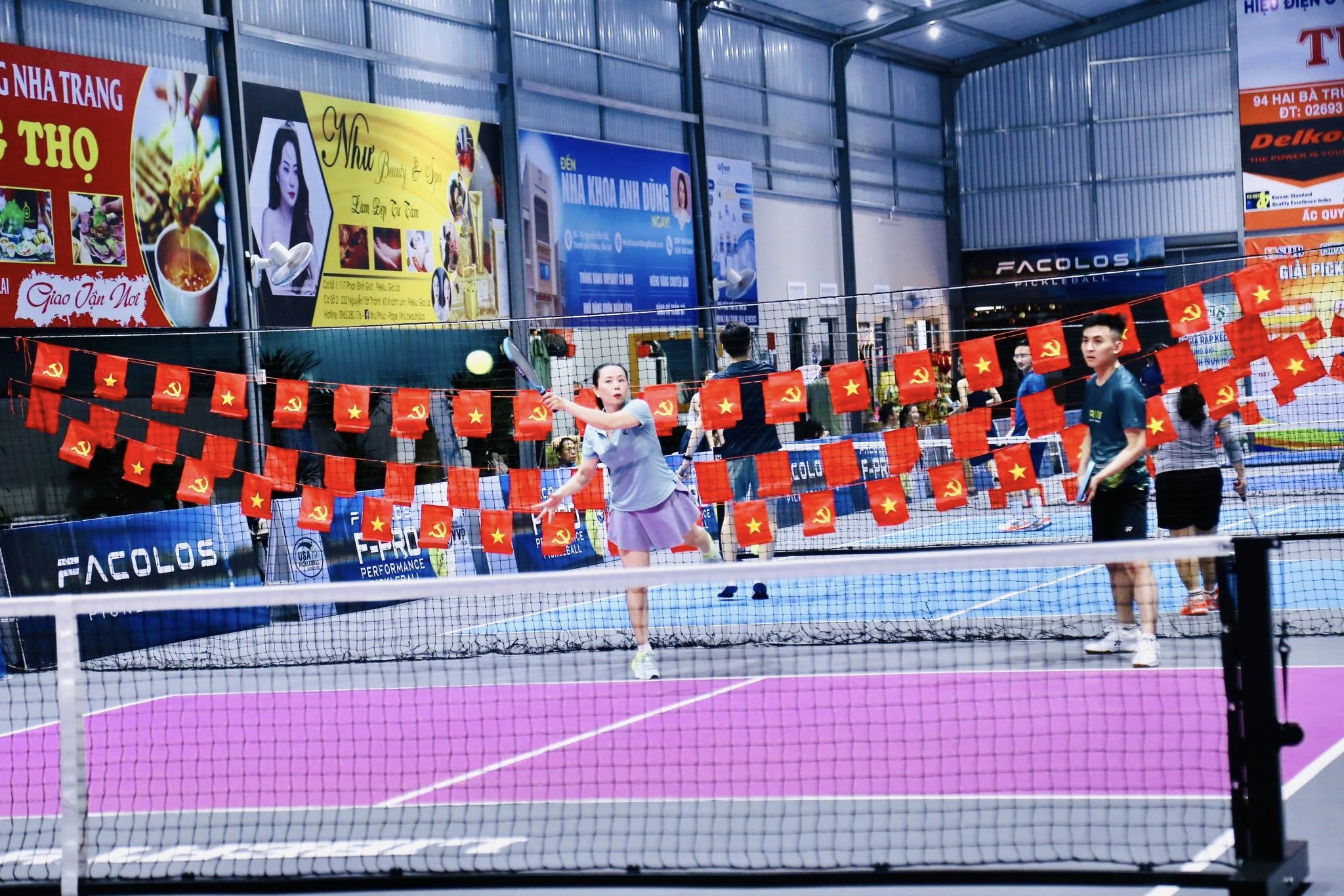 sân pickleball pleiku