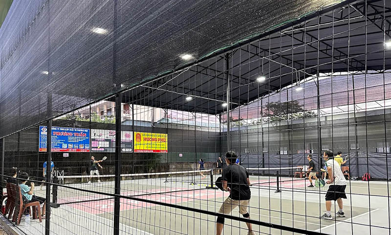 2P Pickleball & Pool House
