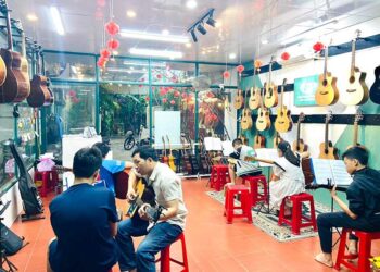 shop guitar Quảng Ngãi