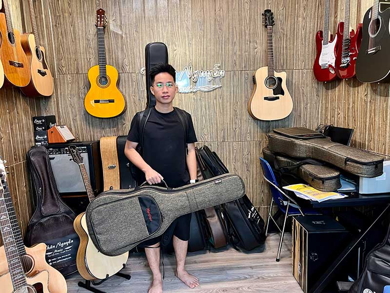 shop guitar Quảng Ninh