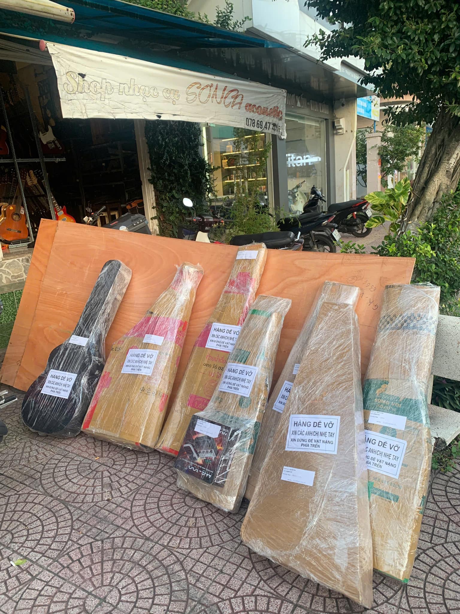 shop guitar vĩnh long